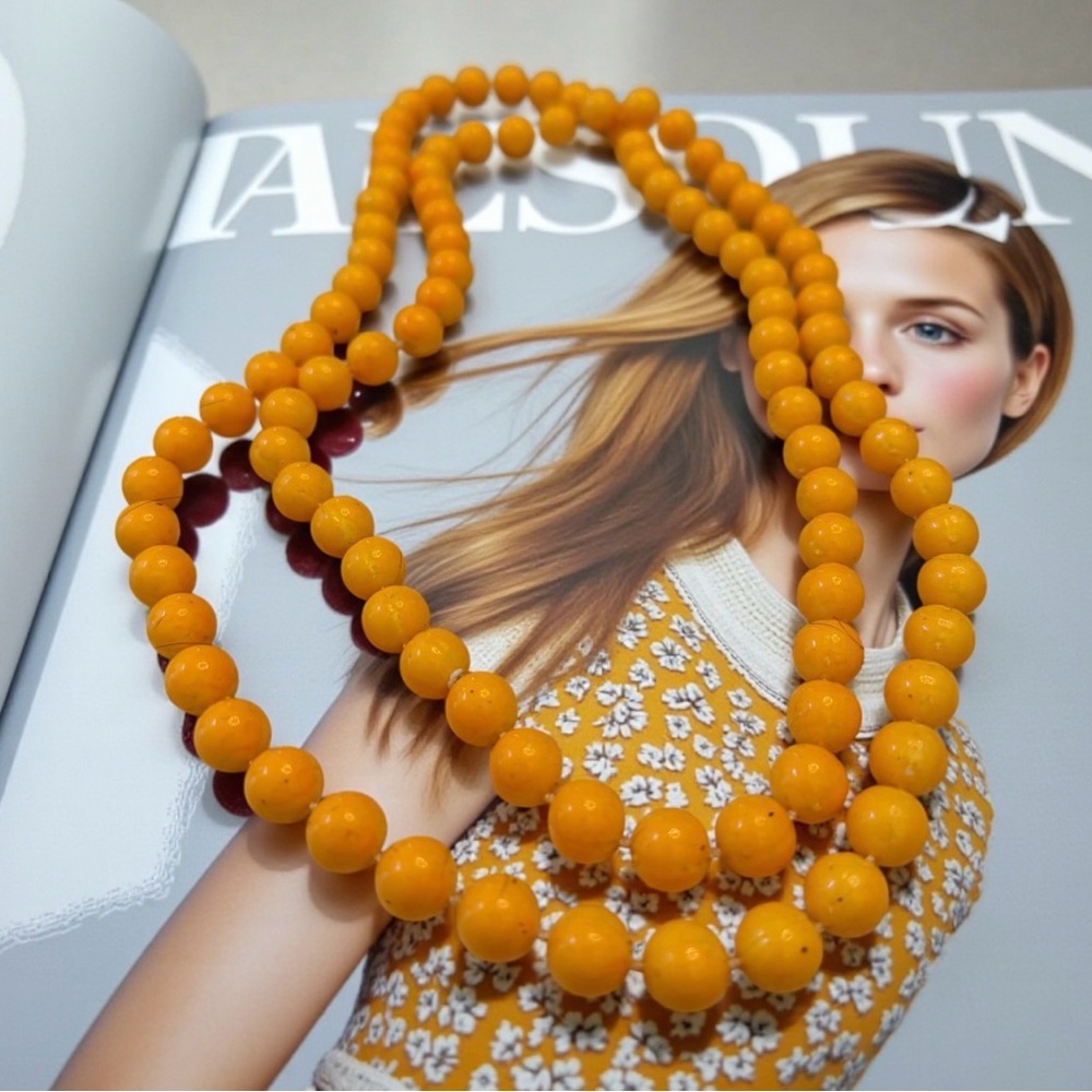 Vintage ‘60s Retro Vibrant Orange Beaded Mod Necklace